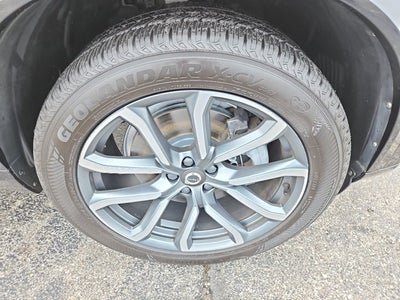 2017 Volvo XC90 Momentum