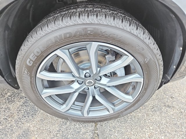 2017 Volvo XC90 Momentum